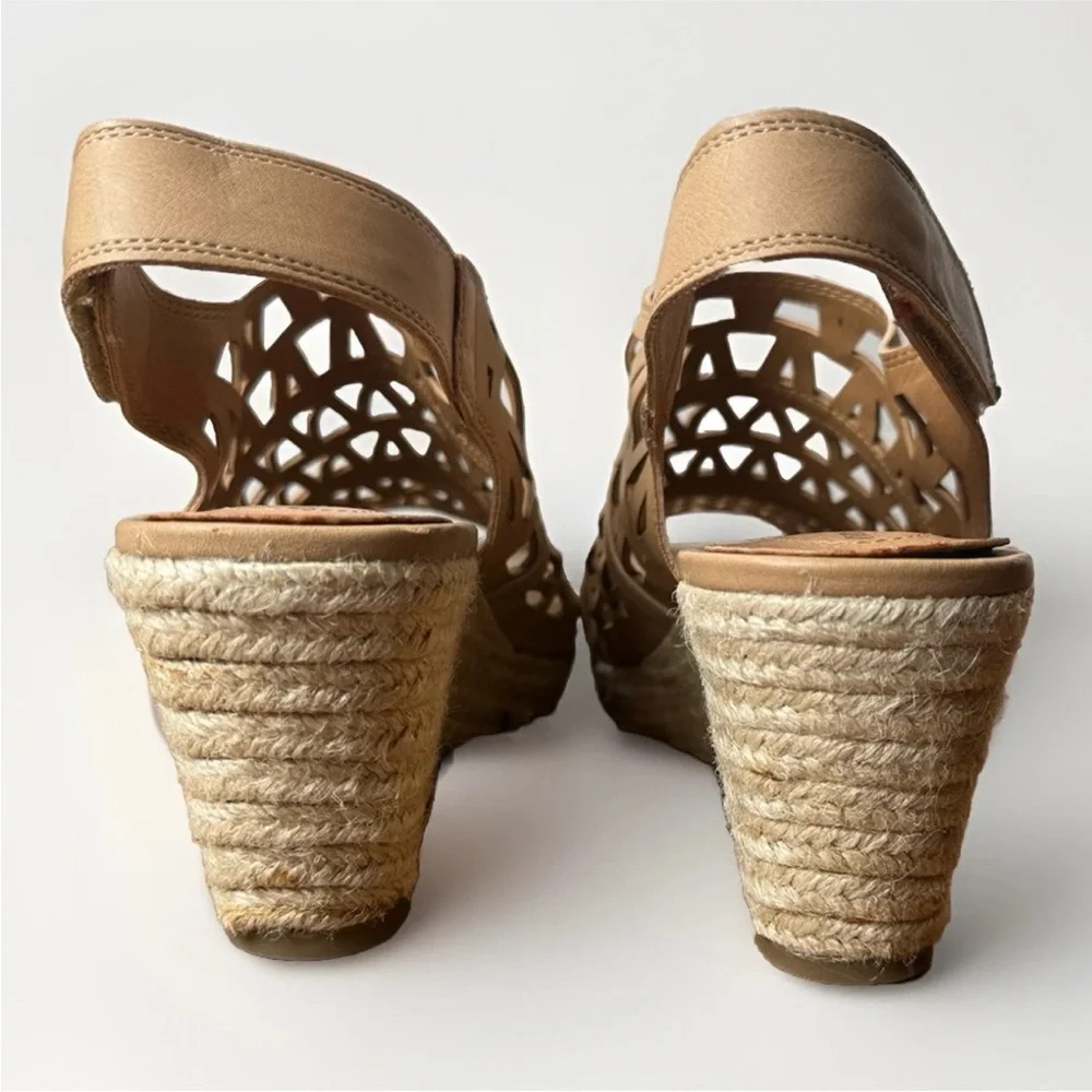 (9W) Comfortview Beige Cutout Wedge Sandals Espadrille
